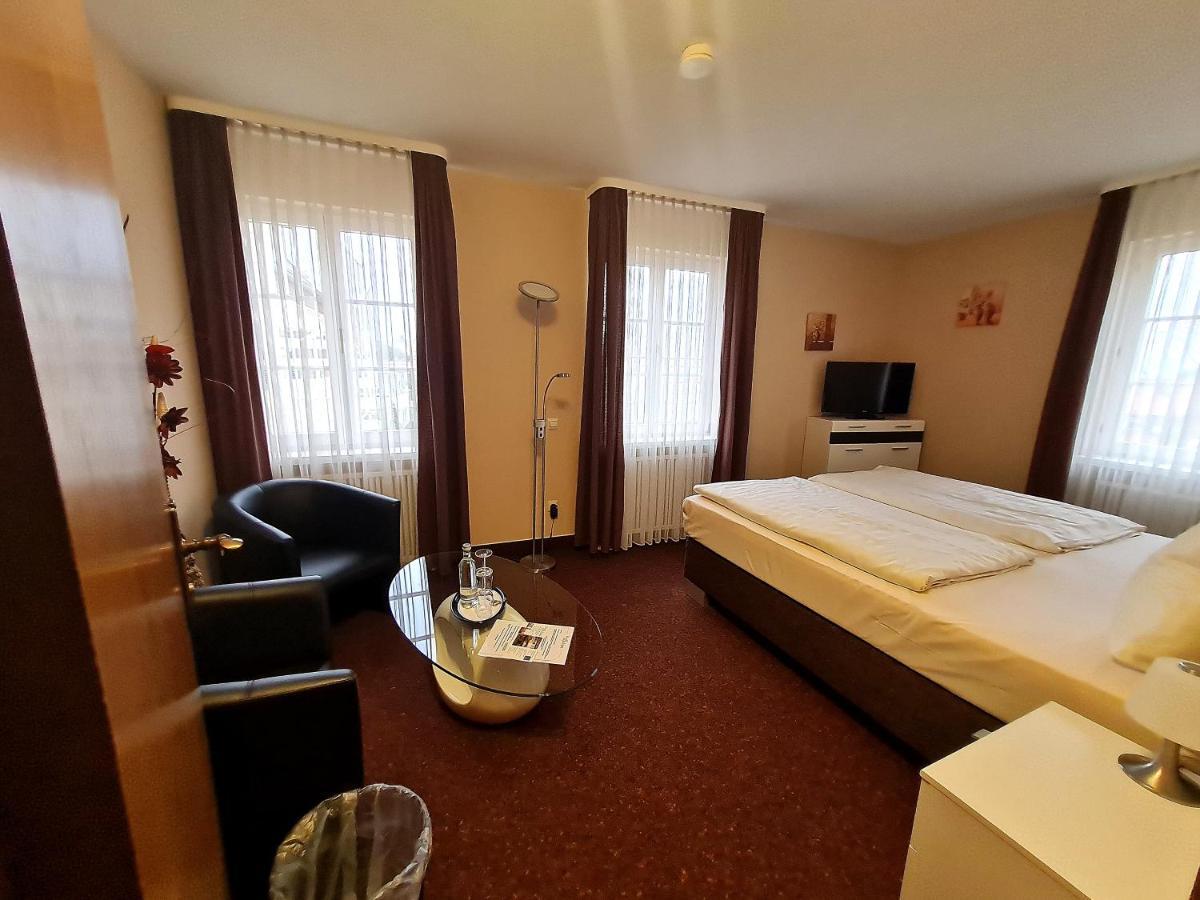 Hotel Am Schloss Alzey Luaran gambar