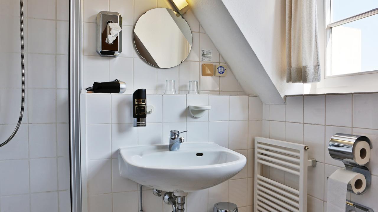 Hotel Am Schloss Alzey Luaran gambar